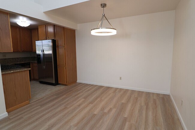 Building Photo - 2659 Sycamore Glen Dr