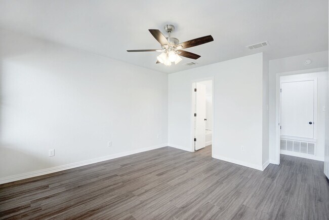 Building Photo - 117 Pheasant Trl