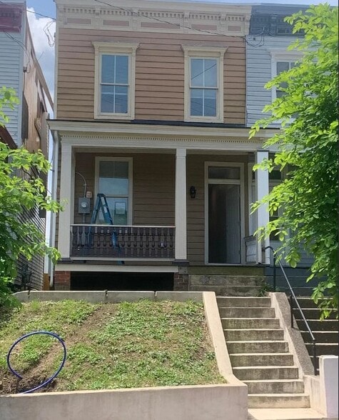 Building Photo - 1417 W Leigh St