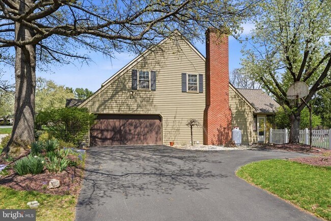 Building Photo - 1551 Duxbury Ct