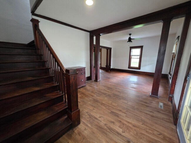 Building Photo - 4 Bed 2 Bath Single Family Home in Wisconsin Rapids