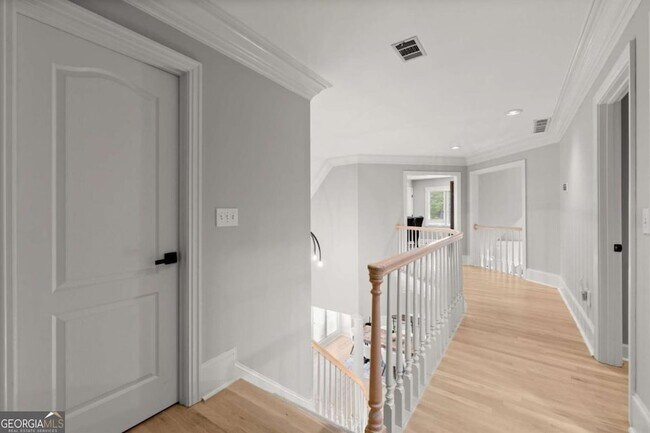 Building Photo - 1431 Waterford Green Dr