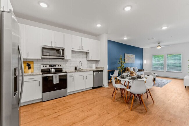 Building Photo - 14515 Star Water Rd