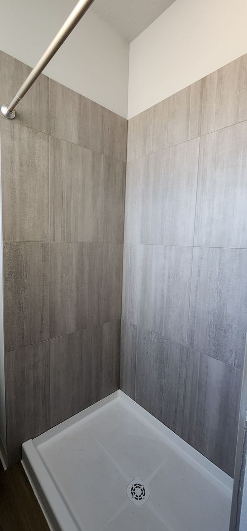 Building Photo - FREE RENT - Beautiful New Construction in McMinnville