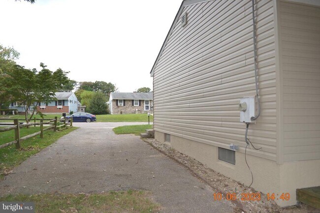 Building Photo - 1407 Gordon Dr