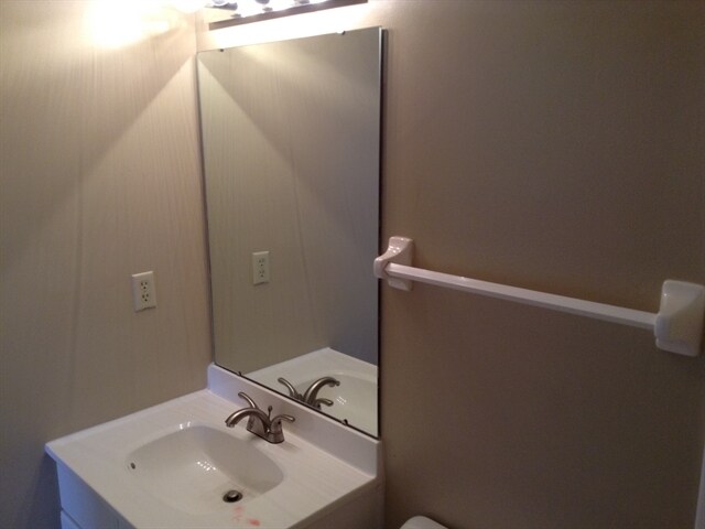 Building Photo - 982 Vixen Dr