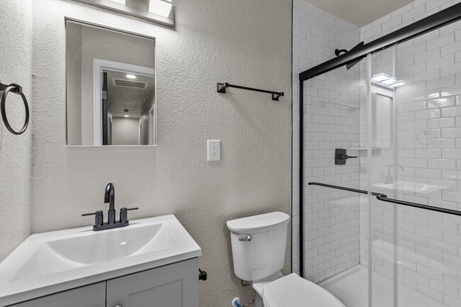 Building Photo - 1408 Quiet Ct