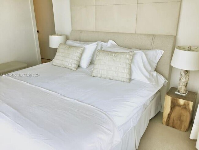 Building Photo - 102 24th St