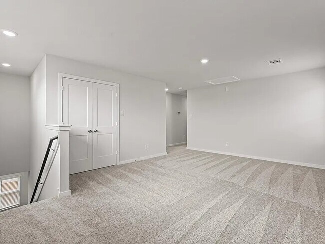 Building Photo - 17115 King Eider Rd