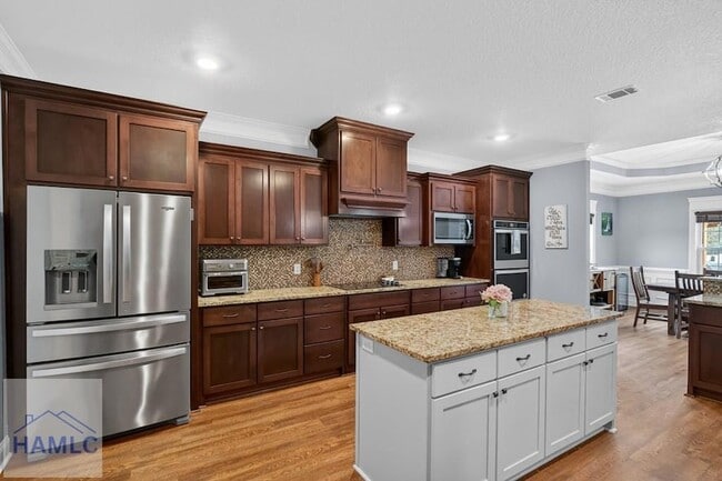 Building Photo - 99 Blueberry Ct NE