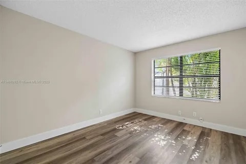 Building Photo - 8912 Thumbwood Cir