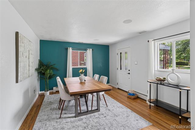 Building Photo - 556 S Canosa Ct