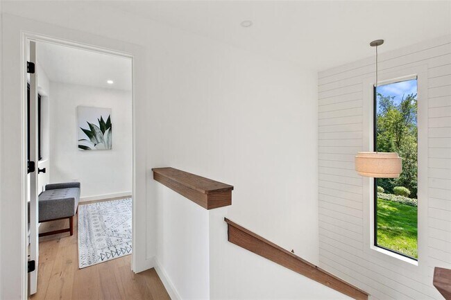 Building Photo - 4429 Gillis St
