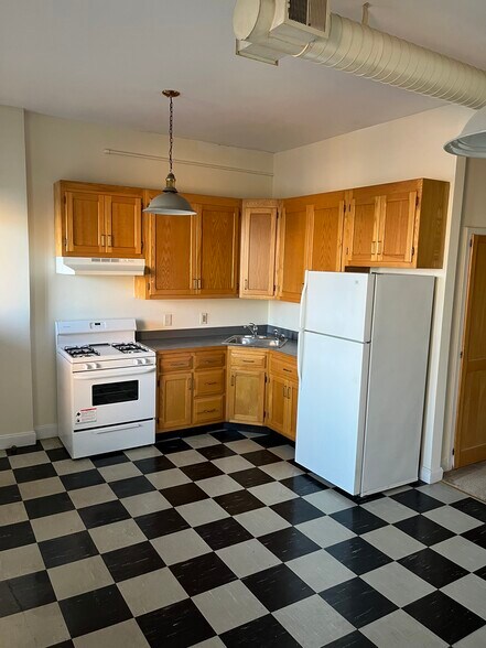 Building Photo - 19 E Genesee St