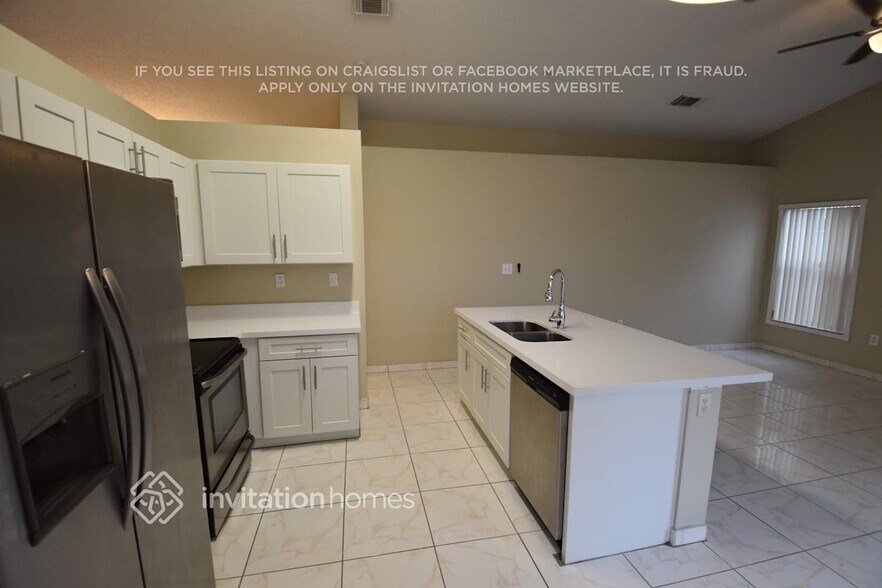 Building Photo - 12610 SW 18th St