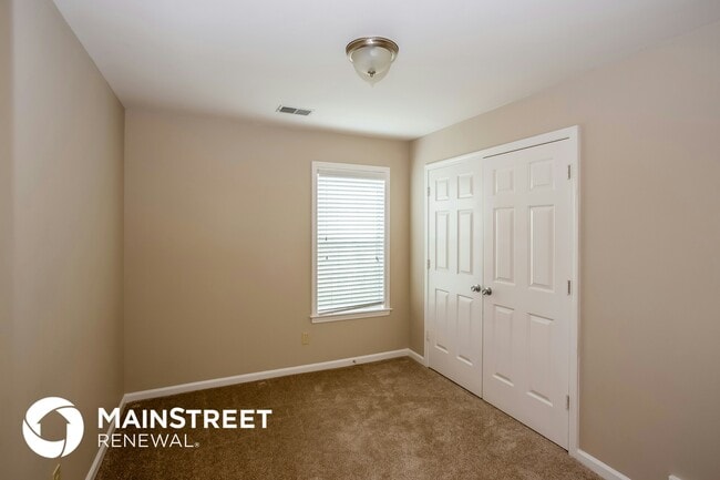 Building Photo - 7642 White Ash Dr