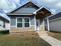 Building Photo - 16956 W Ivanhoe St