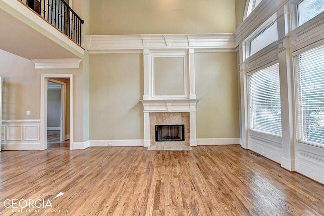 Building Photo - 8920 Doral Dr