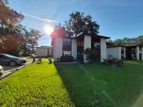 Building Photo - Move-In Ready! Stylish 2BR/1.5BA in Orange...