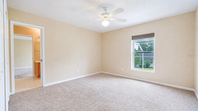 Building Photo - 357 Fairway Pointe Cir