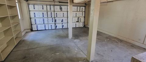 Building Photo - 2845 Tangerine Dr