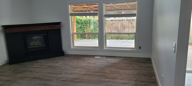 Building Photo - 12204 SE 7th St