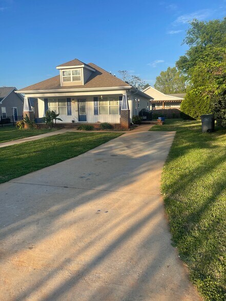 Building Photo - 420 Oconner Ct