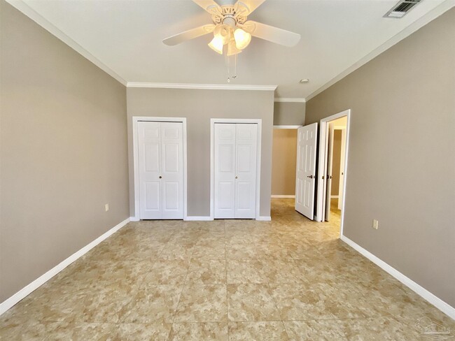 Building Photo - 4114 Oak Pointe Dr