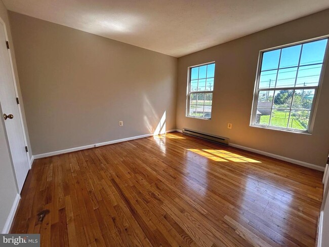 Building Photo - 103 Nottoway Dr