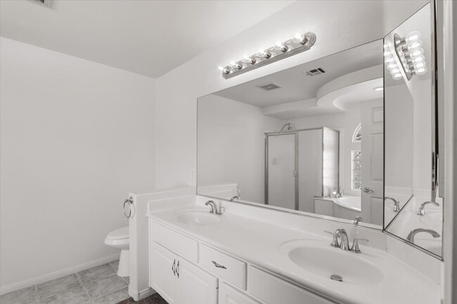 Building Photo - 8228 Fawn Brook Ct