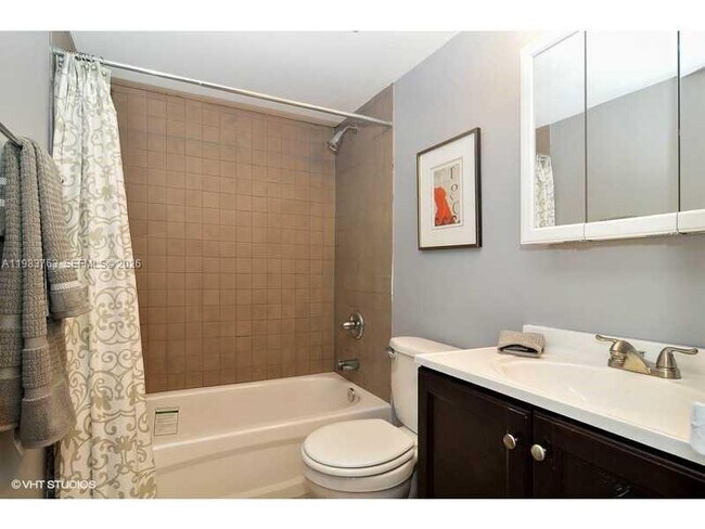 Building Photo - 1800 Sans Souci Blvd