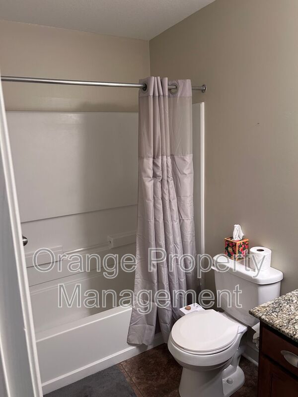 Building Photo - 204 Kelly Rd