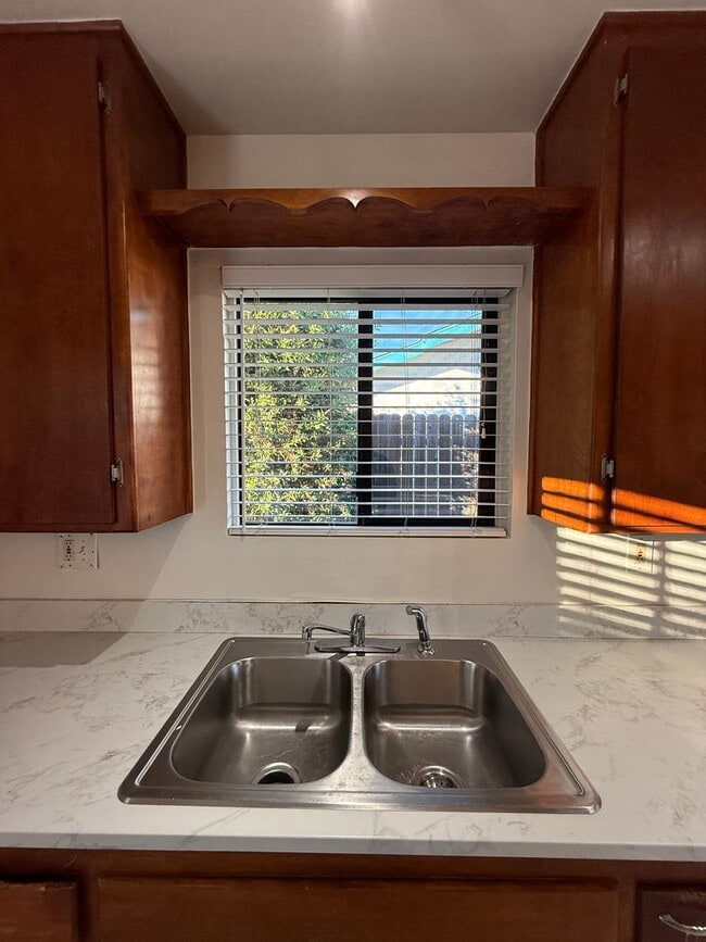 Building Photo - Orcutt Single Story Home on Cul-de-Sac with a Large Yard