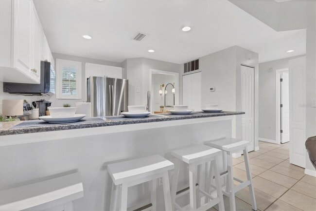 Building Photo - 3702 54th Dr W