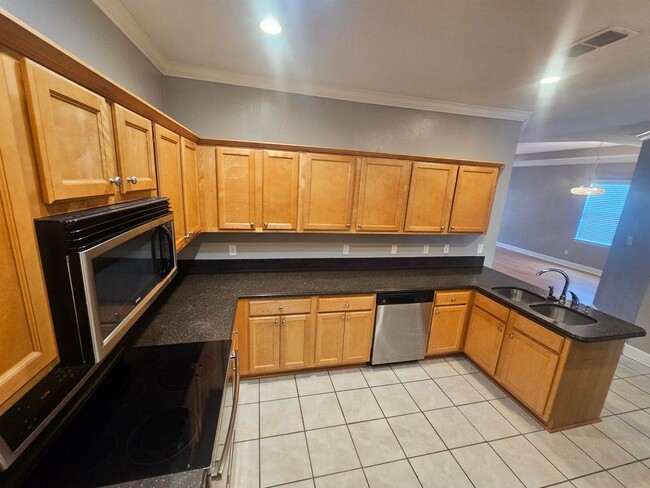 Building Photo - 5436 Hampton Hill Cir