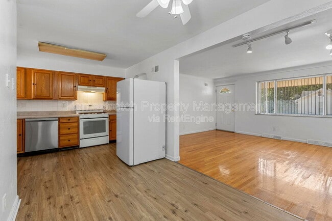 Building Photo - 500 N Elizabeth Ave