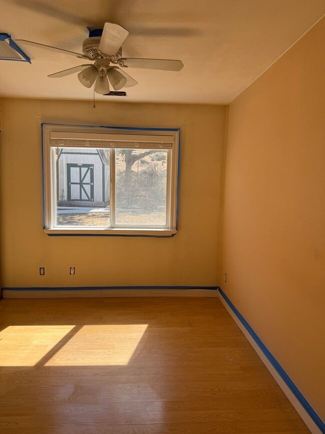 Building Photo - QUAINT UPDATED ADU IN THE COUNTRY