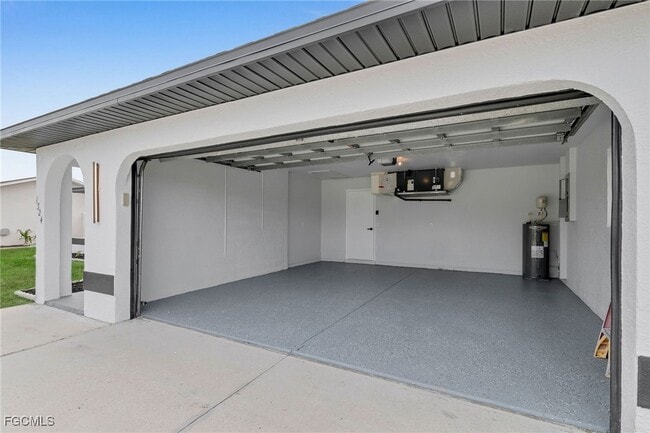 Building Photo - 1324 SE 22nd Terrace