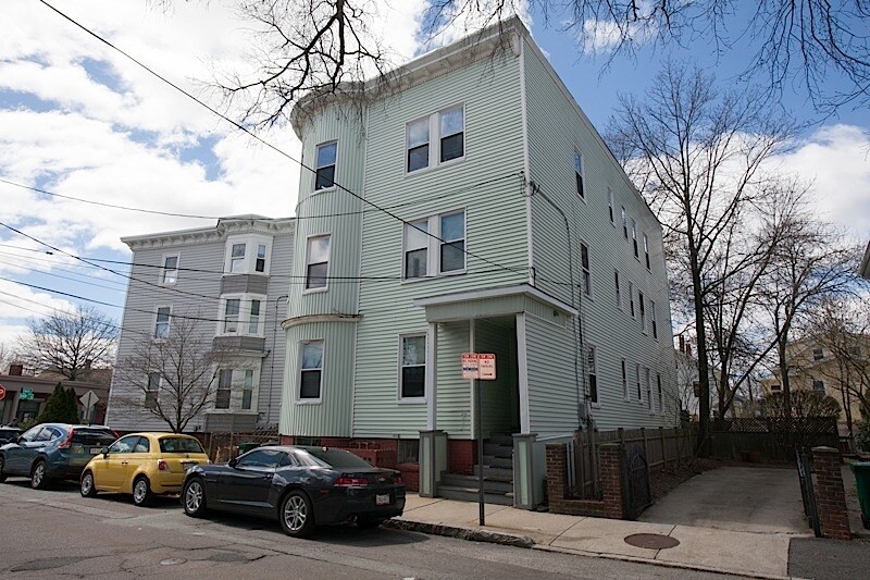 Building Photo - 3 Kinnaird St