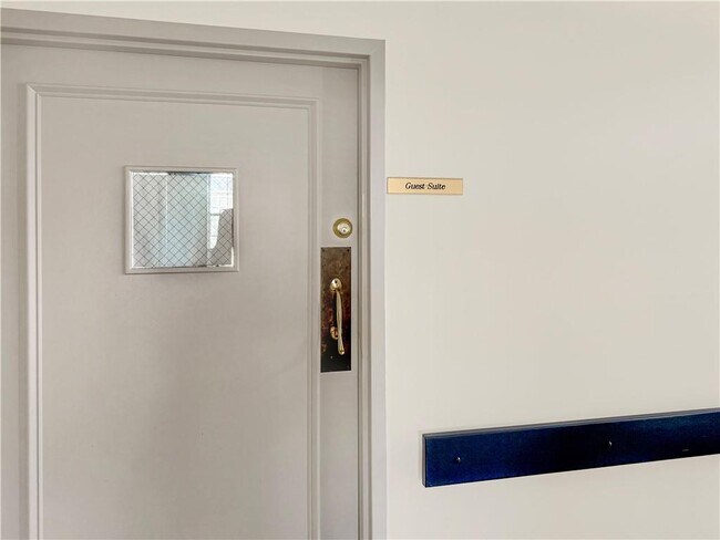 Building Photo - 475 Mount Vernon Hwy NE