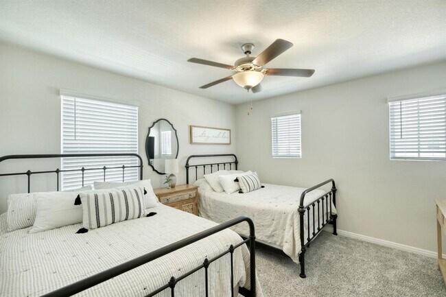 Building Photo - 636 Wild Spur Ln