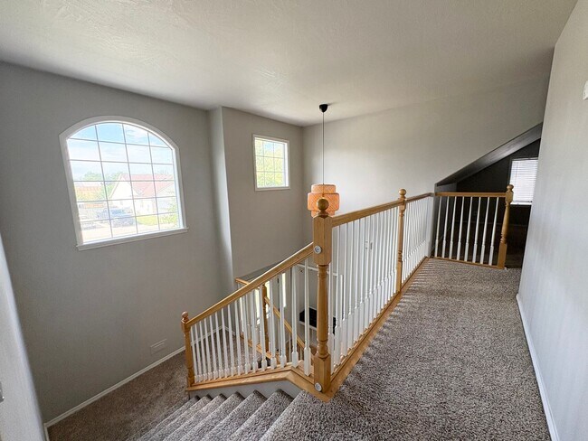 Building Photo - Beautiful 4-Bedroom Meridian Home with 4-Car Garage & Prime Location