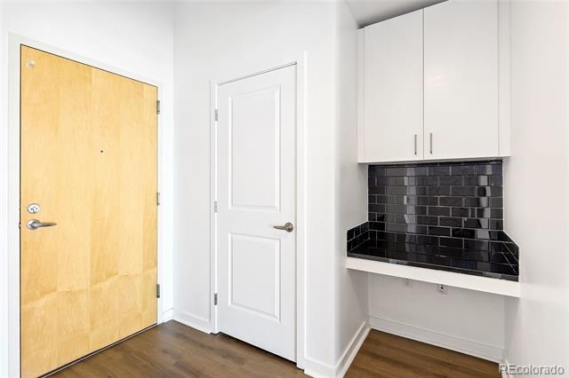 Building Photo - 1700 Bassett St