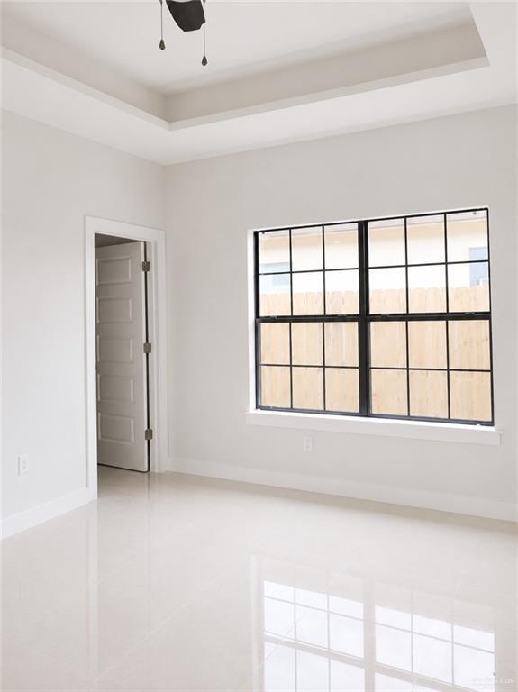 Building Photo - 13 White Oak Dr