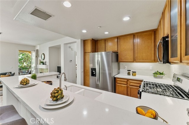Building Photo - 259 Dewdrop