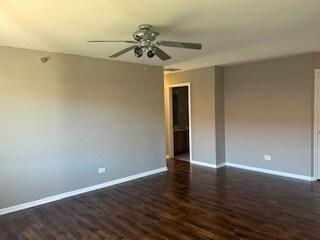 Building Photo - 717 E Whispering Oaks Dr