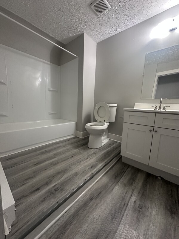 Building Photo - 2071 W 103rd St