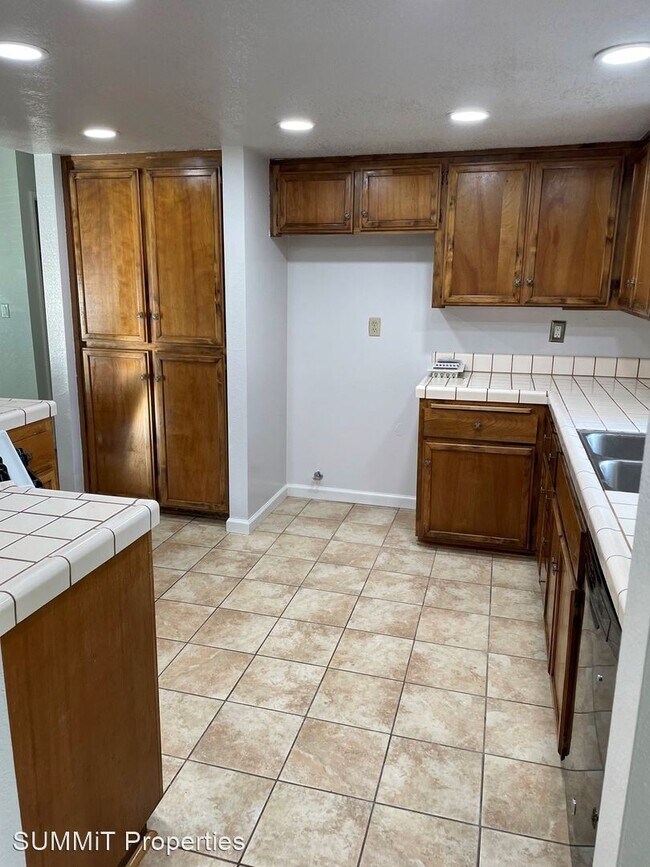 Building Photo - 3 br, 2 bath House - 345 Nancy Circle