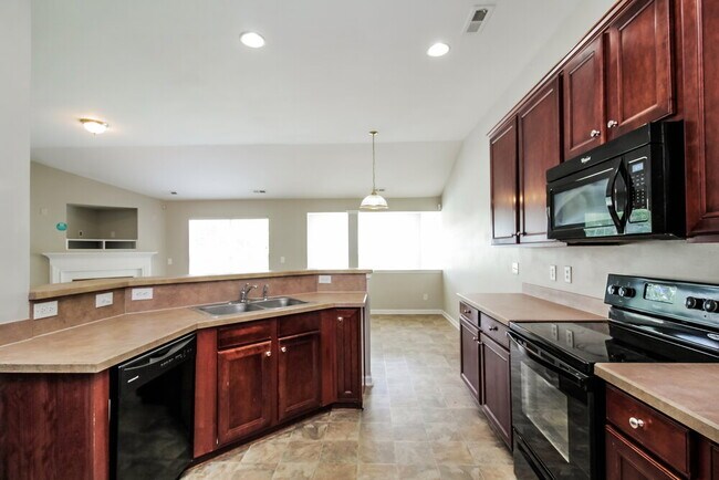Building Photo - 4013 Lawrence Daniel Dr
