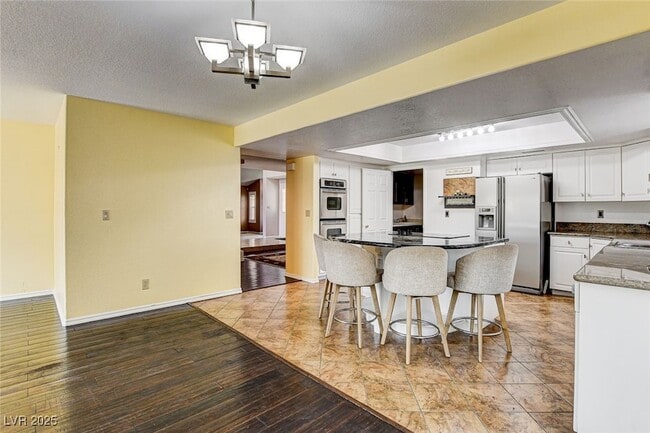 Building Photo - 8344 Snowmass Dr